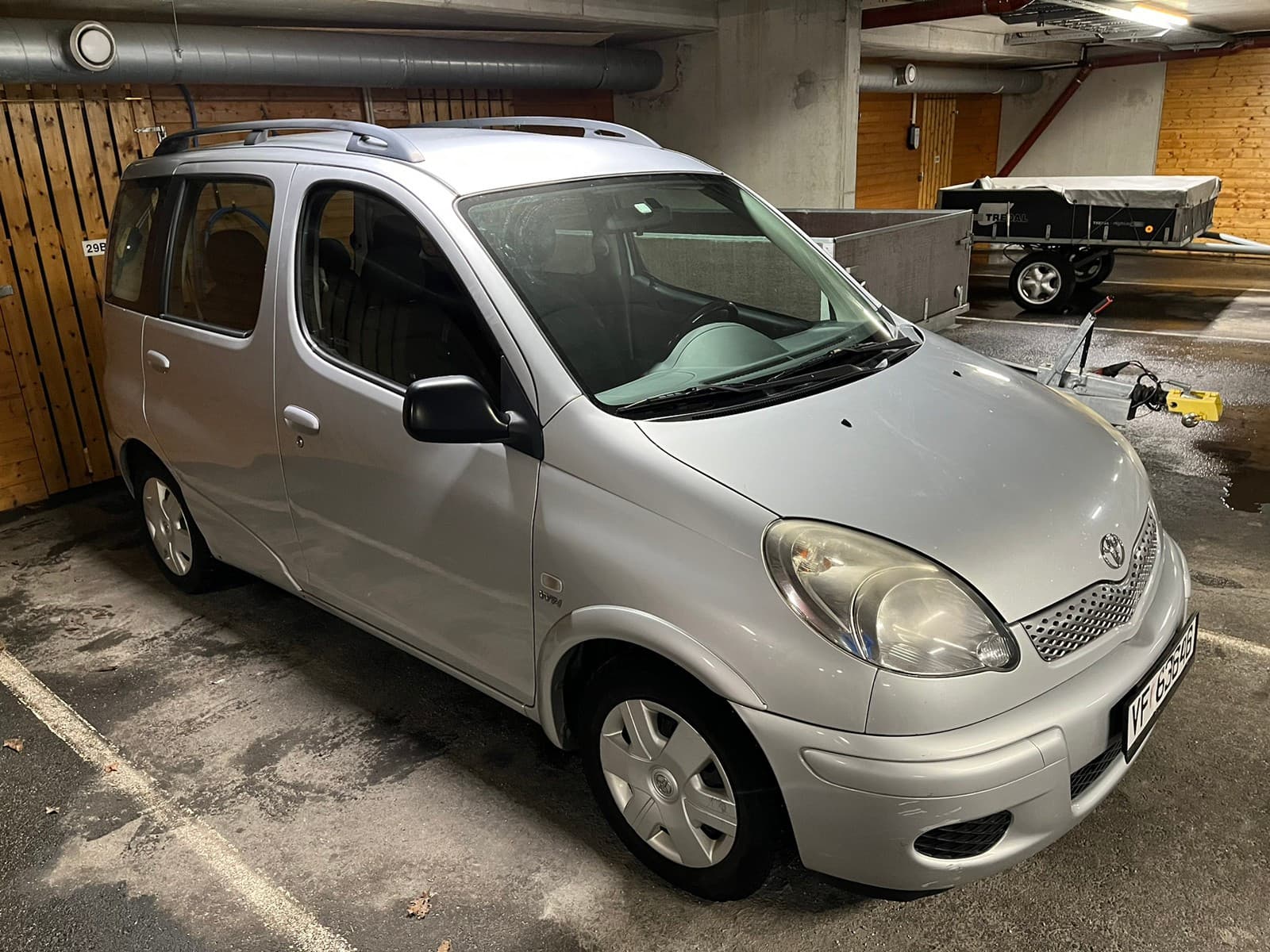 Toyota Yaris Verso 2004