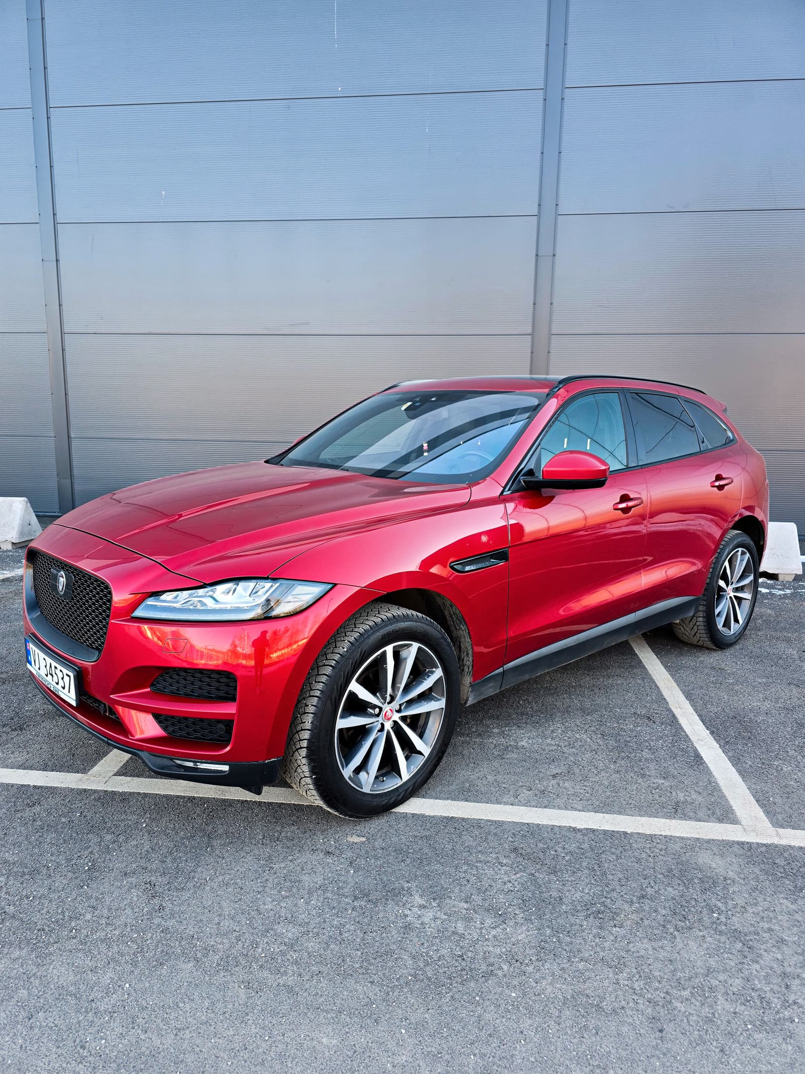 Jaguar F-PACE 2017