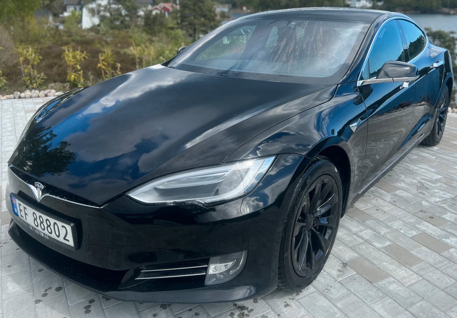 Tesla Model S 2018