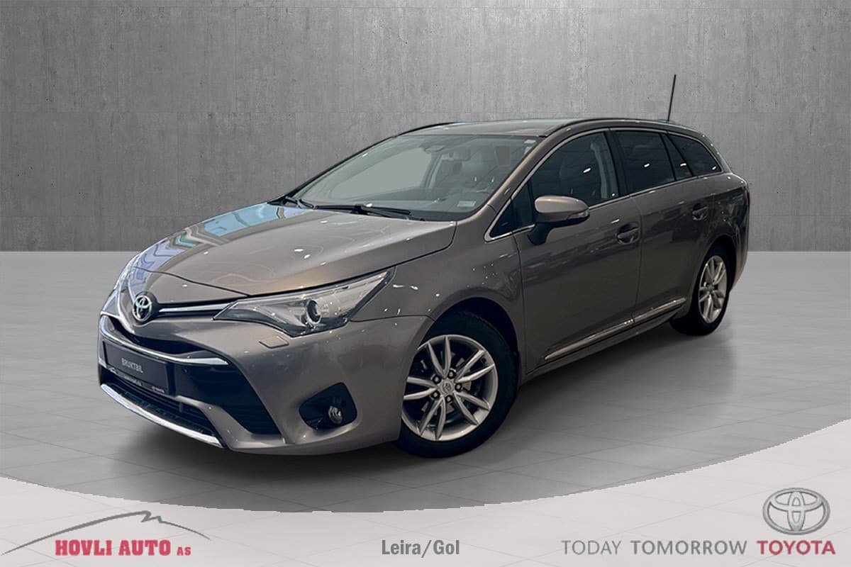 Toyota Avensis 2015