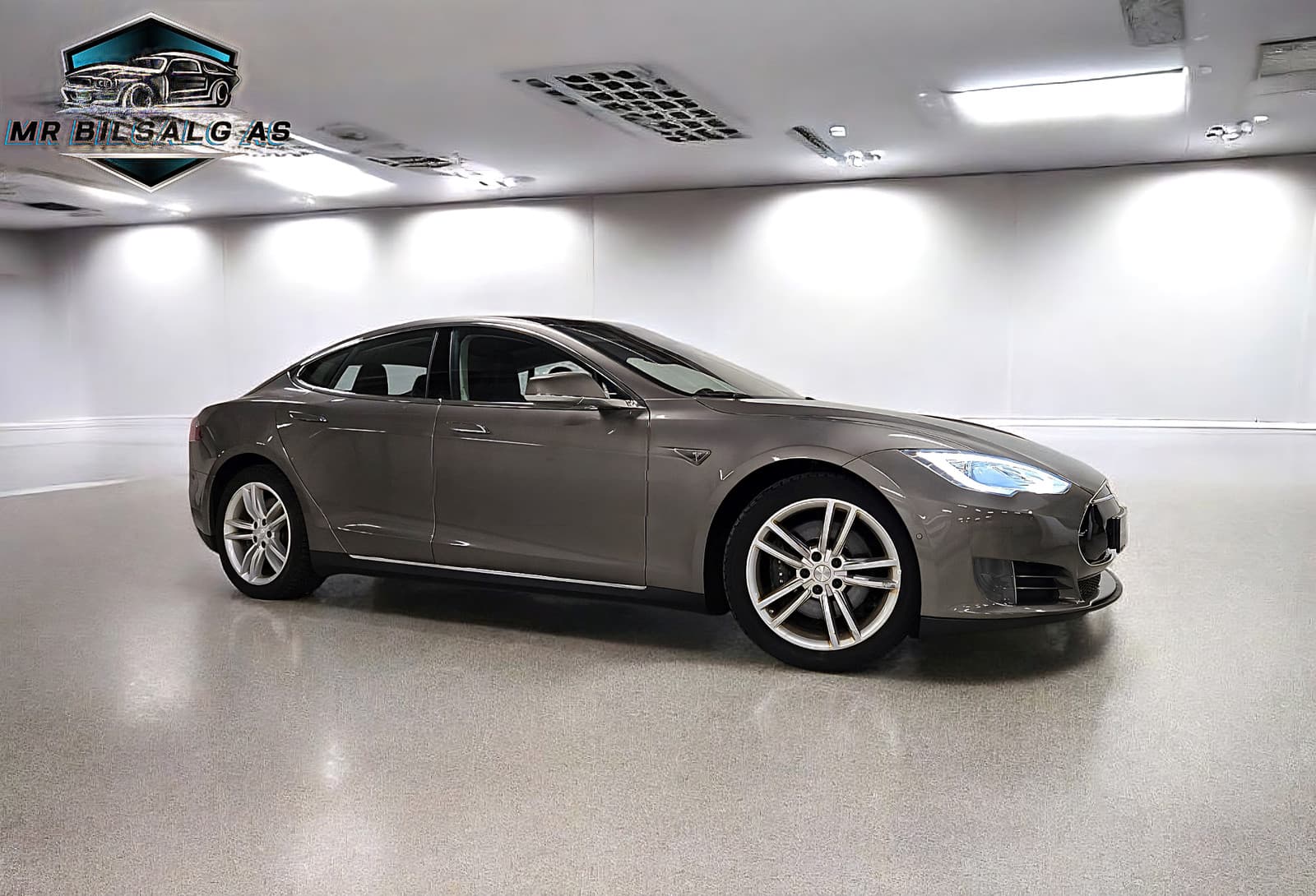 Tesla Model S 2016