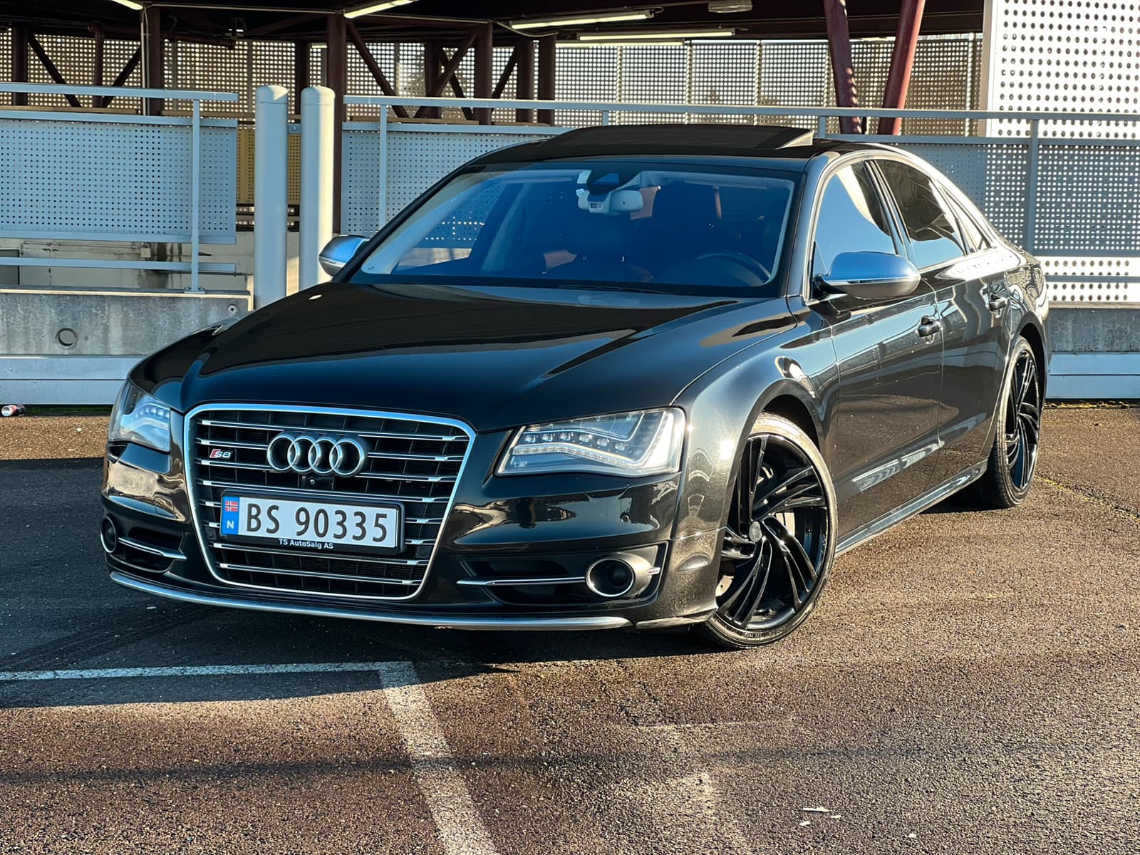 Audi S8 2013