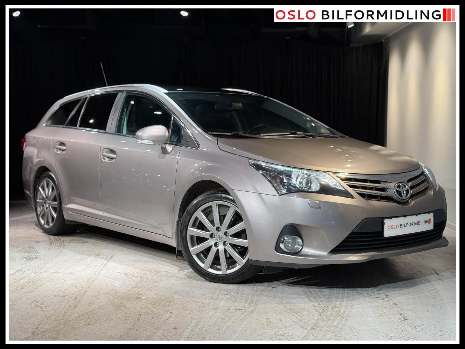 Toyota Avensis 2014