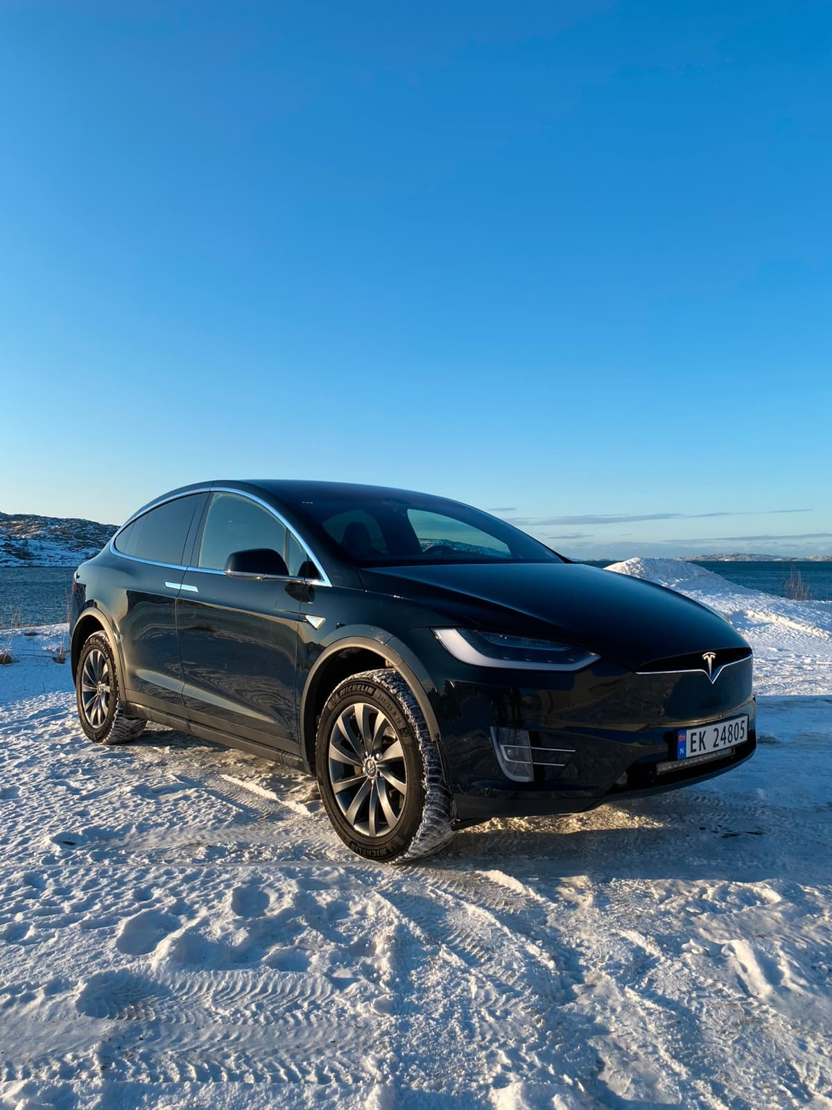 Tesla Model X 2016