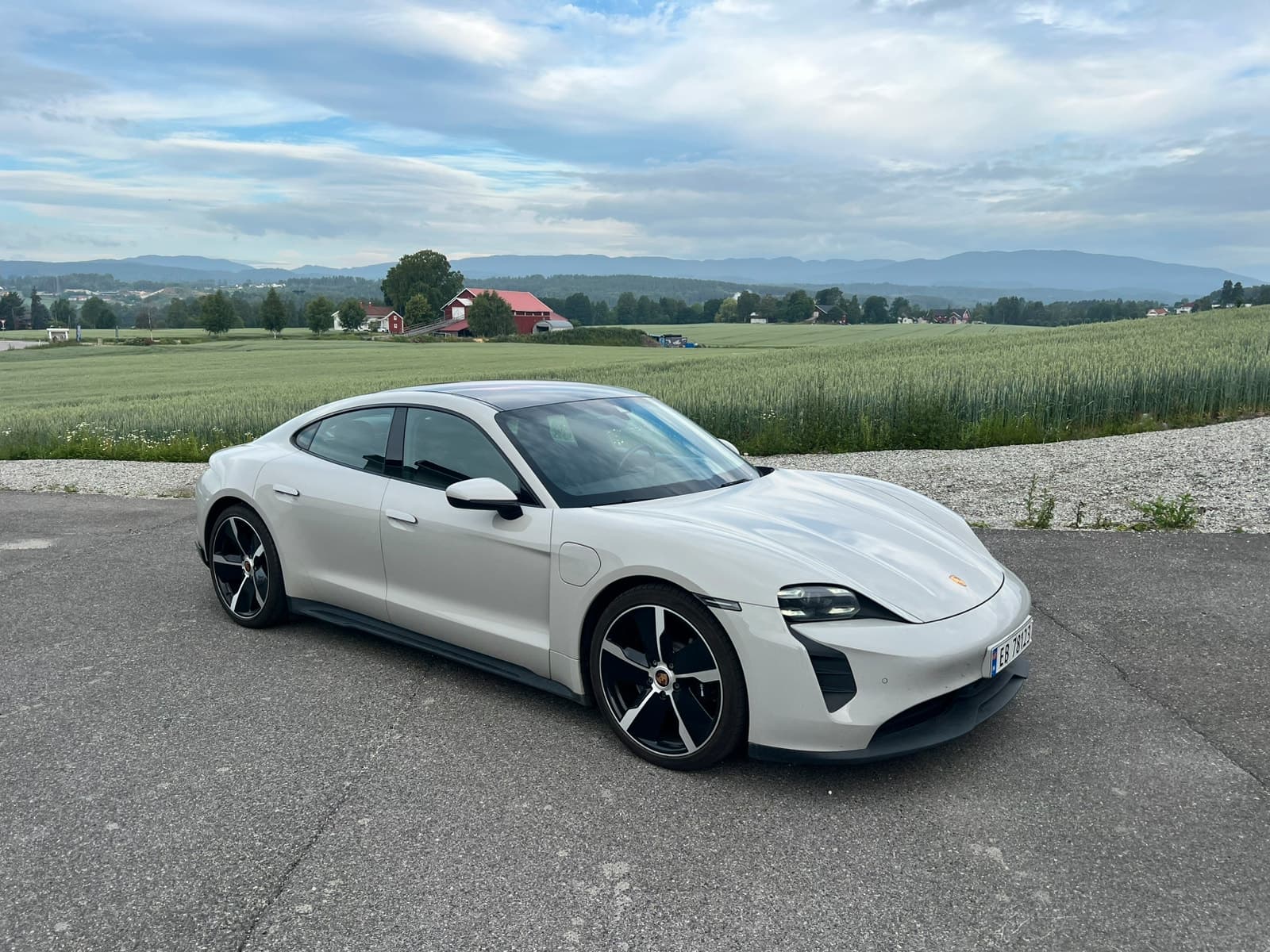Porsche Taycan 2021