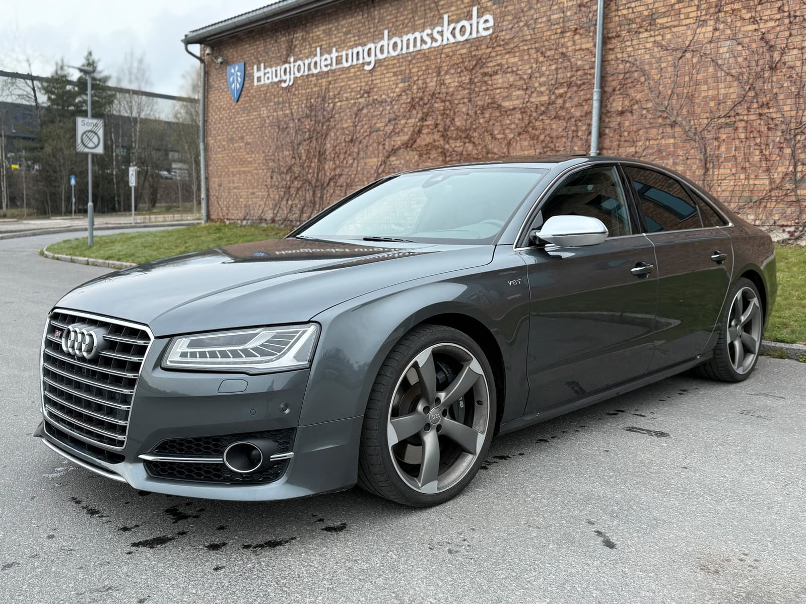 Audi S8 2015
