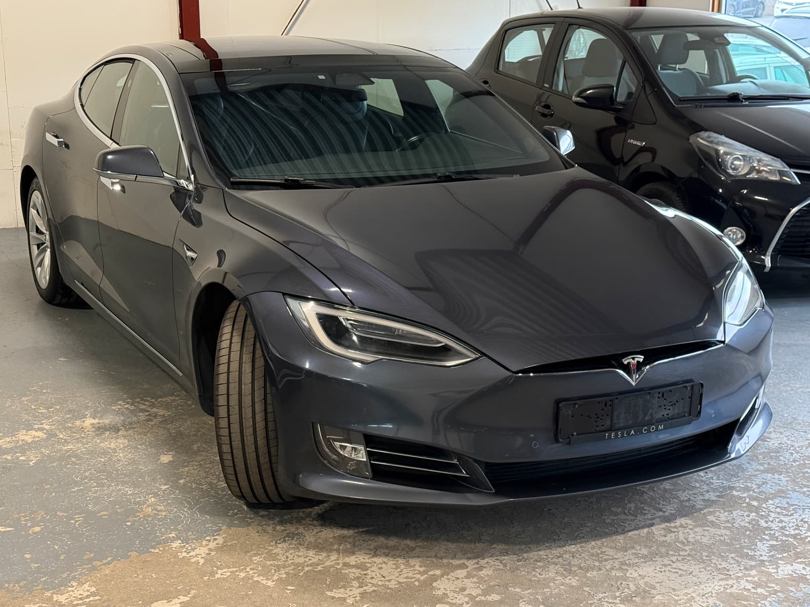 Tesla Model S 2018