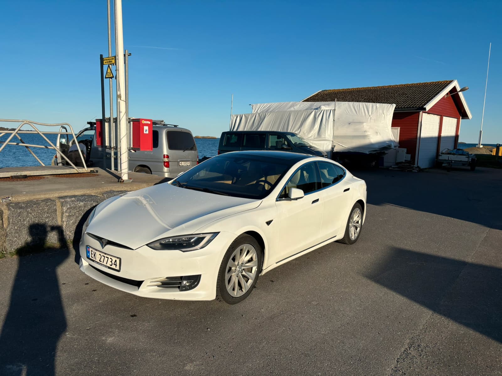 Tesla Model S 2016
