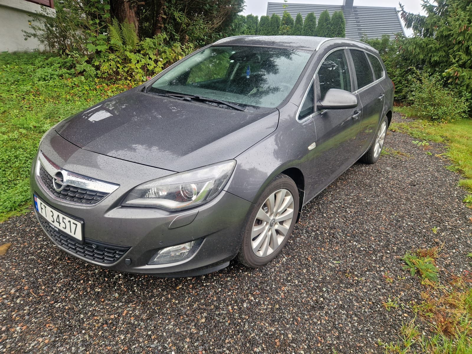 Opel Astra 2011