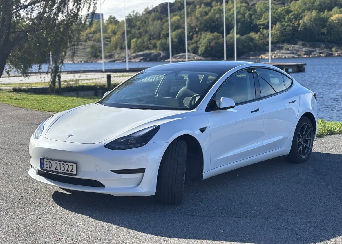 Tesla Model 3 2021